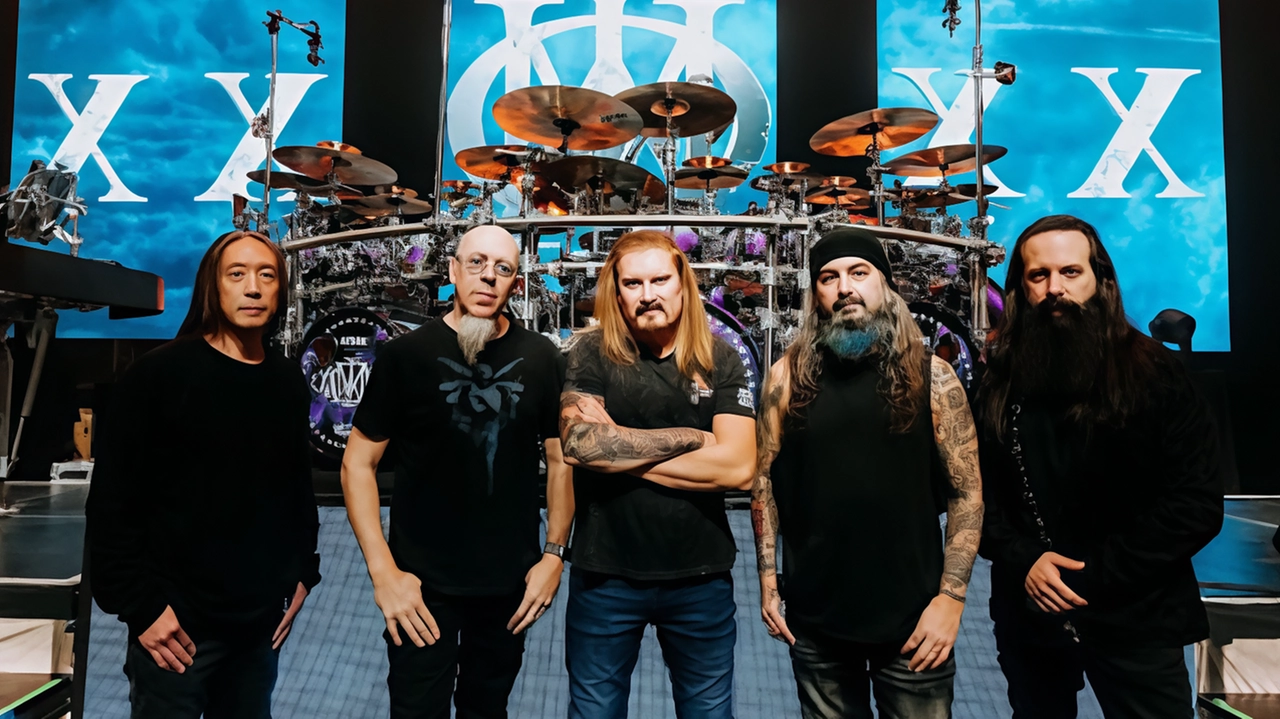 Stasera in piazza Napoleone il concerto dei Dream Theater