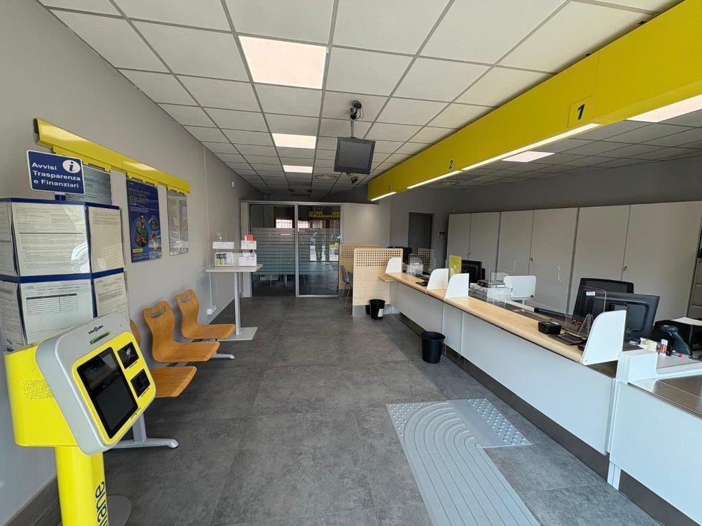 Poste italiane: una pergamena ai sindaci che hanno partecipato al progetto Polis Poste italiane: una pergamena ai sindaci che hanno partecipato al progetto Polis