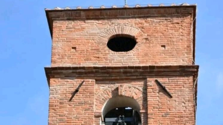 Il campanile della chiesa del Ss Salvatore ha circa tre secoli e mezzo di storia. È stato restaurato tra la fine del 2016 e la fine del 2018 Il campanile della chiesa del Ss Salvatore ha circa tre secoli e mezzo di storia. È stato restaurato tra la fine del 2016 e la fine del 2018