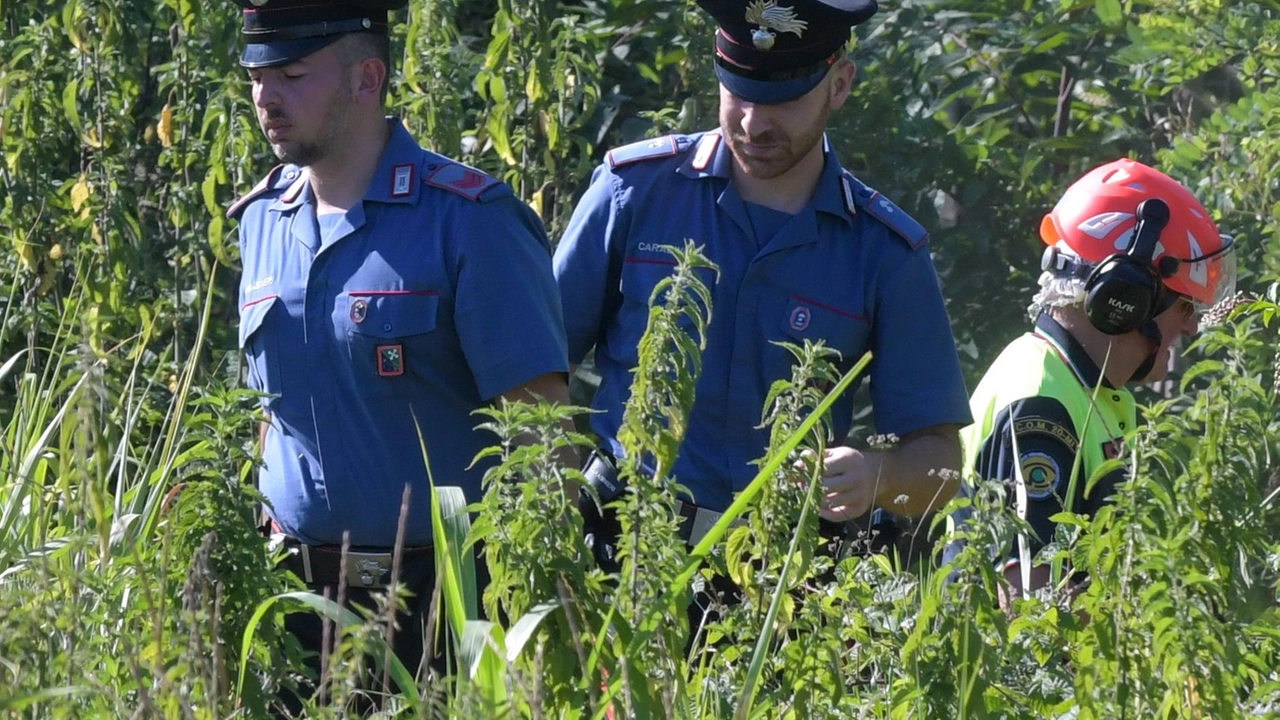 Proseguono gli accertamenti dei carabinieri sullo scheletro ritrovato in pineta Proseguono gli accertamenti dei carabinieri sullo scheletro ritrovato in pineta