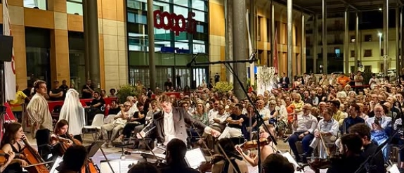 Mozart a Gavinana, grande successo per il Don Giovanni in piazza Bartali