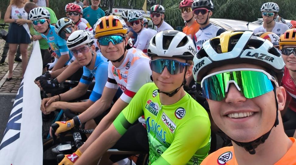 Spezia, è festa per il Giro della Lunigiana: la partenza dal Picco, i passaggi mozzafiato