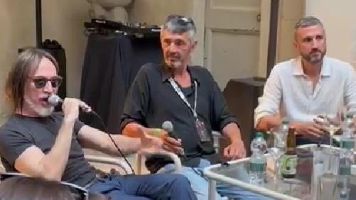https://www.lanazione.it/image-service/view/acePublic/alias/contentid/MDZmNTViNjQtNDI0Yy00/0/alleanza-con-arezzo-per-scuotere-la-musica.jpeg?f=16:9&w=1200&h=630