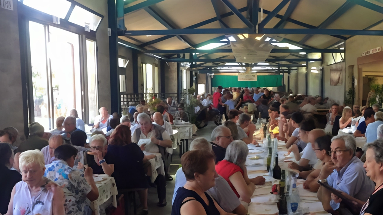 E’ stata presentata ieri nei locali del centro di aggregazione sociale di Le Poggiola l’iniziativa di sensibilizzazione contro la Violenza... E’ stata presentata ieri nei locali del centro di aggregazione sociale di Le Poggiola l’iniziativa di sensibilizzazione contro la Violenza...