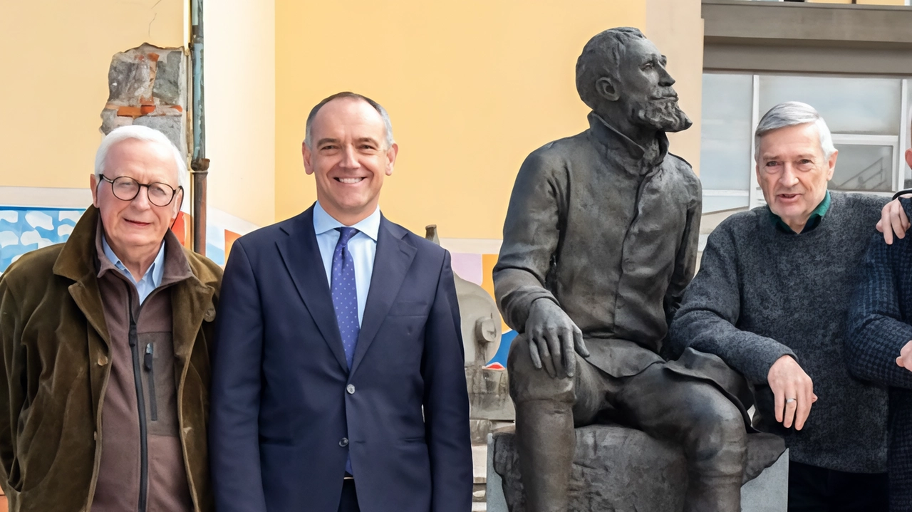 LUCCA "Grazie alla tenacia di Giorgio Tori abbiamo riallacciato tutti i fili delle celebrazioni su Carlo Piaggia". Così il presidente del... LUCCA "Grazie alla tenacia di Giorgio Tori abbiamo riallacciato tutti i fili delle celebrazioni su Carlo Piaggia". Così il presidente del...