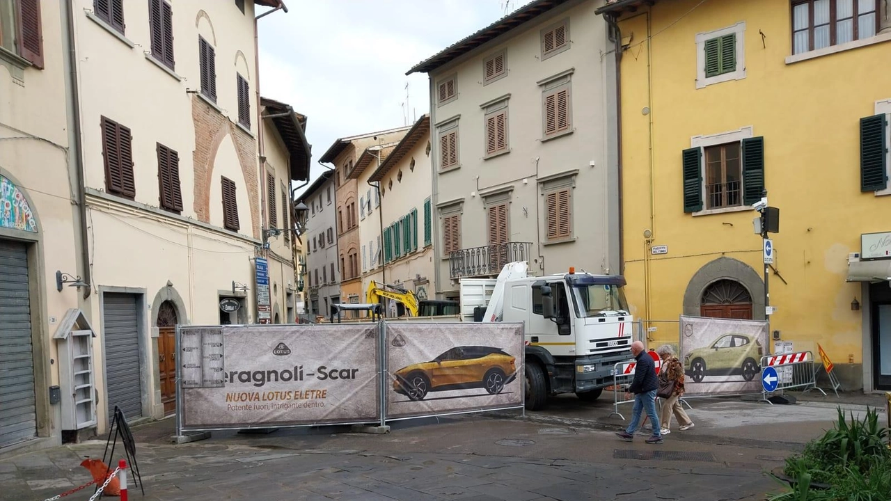 La città ed i lavori in centro. Sono i giorni più complessi. L’ultimo ‘miglio’ è via Conti