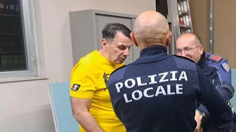 GUALDO TADINO Hanno partecipato ad un corso di difesa personale ed hanno ricevuto i relativi attestati con una piccola cerimonia...