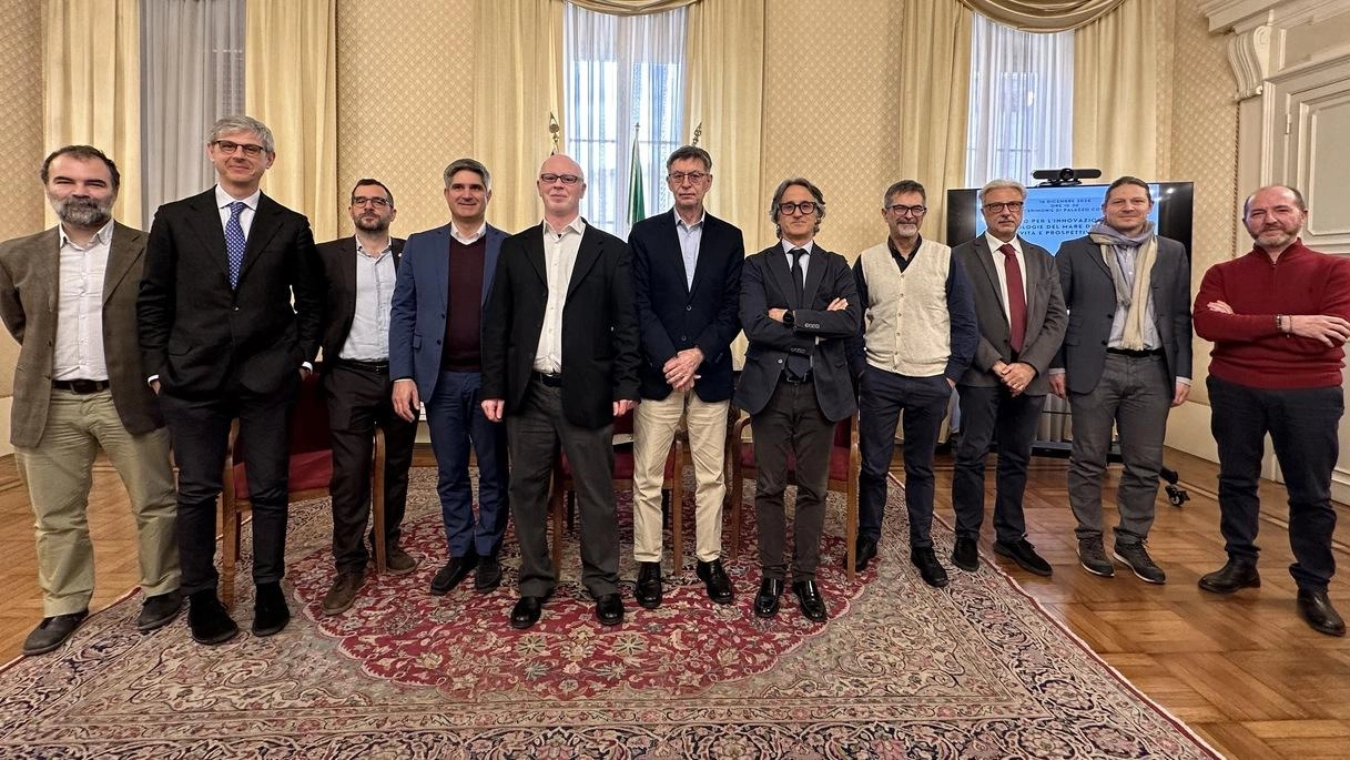 I progetti dei poli innovativi. Tra manipolatori robotici e caccia alle isole di plastica