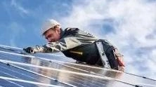 Si potrà condividere energia pulita prodotta localmente, beneficiando del contributo Pnrr che coprirà il 40% dei costi per gli impianti Si potrà condividere energia pulita prodotta localmente, beneficiando del contributo Pnrr che coprirà il 40% dei costi per gli impianti