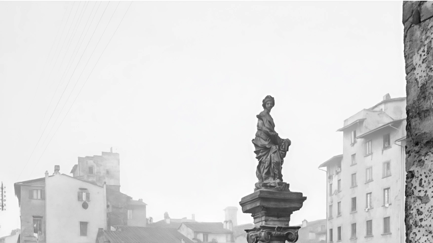 La scheda in regalo domani: piazza del Mercato Vecchio, 1881-1885, Archivi Alinari La scheda in regalo domani: piazza del Mercato Vecchio, 1881-1885, Archivi Alinari