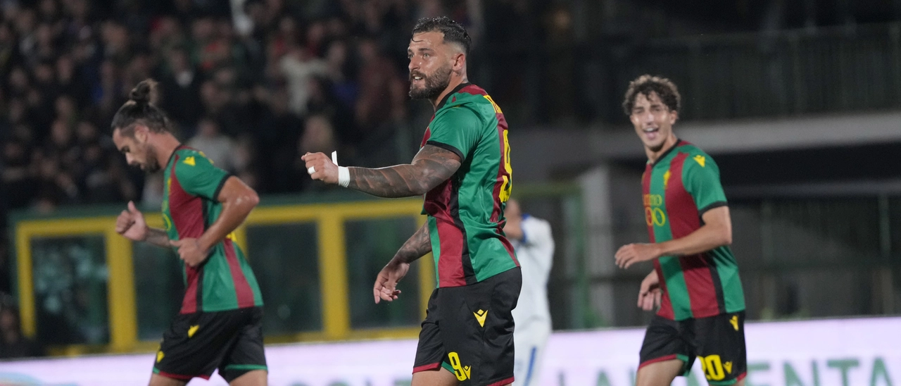 Ternana in trionfo, vince 2-0 e vola in semifinale contro il Vicenza