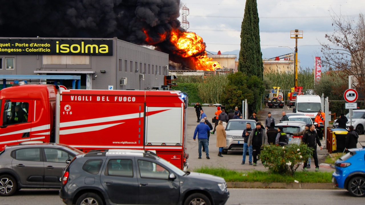Il disastro di Calenzano del 9 dicembre (foto Germogli) Il disastro di Calenzano del 9 dicembre (foto Germogli)