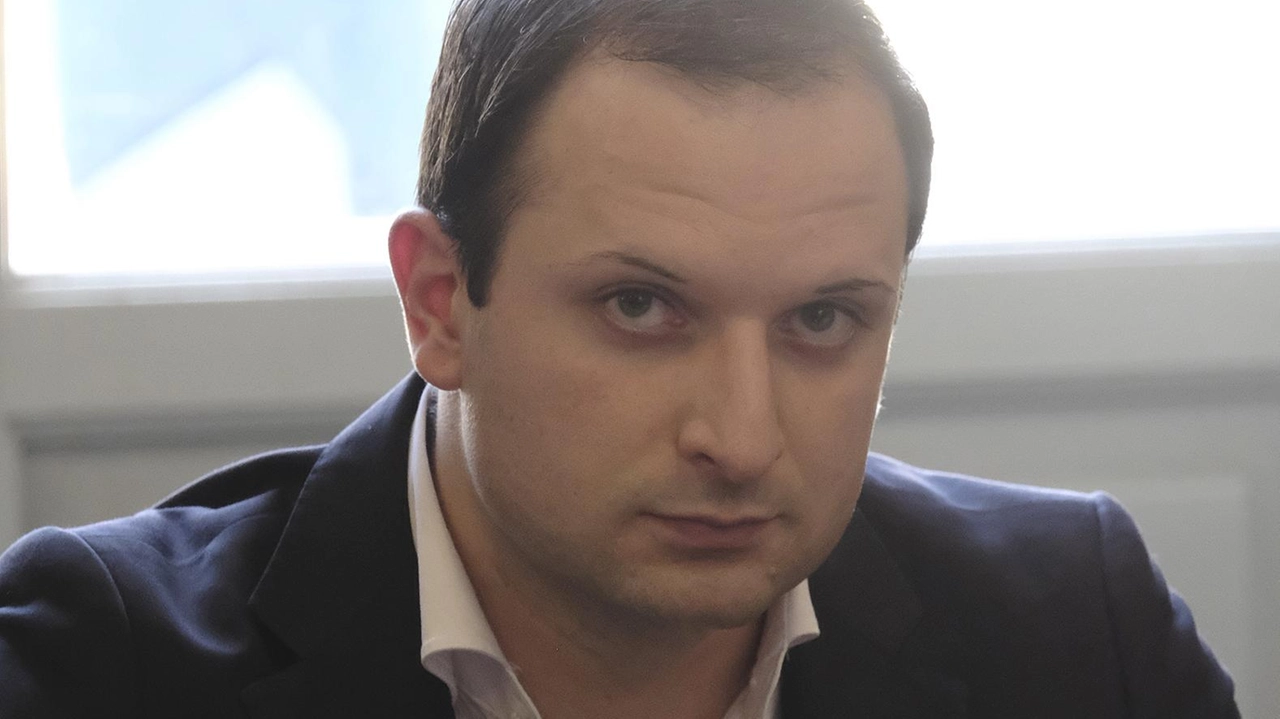 "Sono previste garanzie per il personale che attualmente sta gestendo il servizio di informazione turistica presso lo Iat?". A chiederlo...