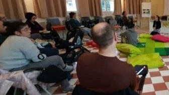 Il Centro Famiglie a Colle di Val d’Elsa in viale Marco Polo 25. adesso cresce nel proprio. settore dedicato all’accoglienza. grazie allo sportello Informa Famiglia Il Centro Famiglie a Colle di Val d’Elsa in viale Marco Polo 25. adesso cresce nel proprio. settore dedicato all’accoglienza. grazie allo sportello Informa Famiglia