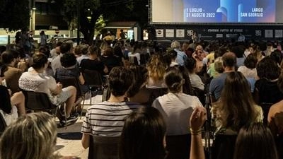 Diversi i film in programmazione all’aperto nei prossimi giorni nelle piazze, nei giardini e negli spazi pubblici dei comuni del circondario Diversi i film in programmazione all’aperto nei prossimi giorni nelle piazze, nei giardini e negli spazi pubblici dei comuni del circondario