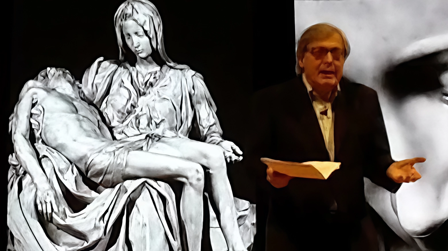Vittorio Sgarbi presenta il suo ultimo volume dedicato a Michelangelo