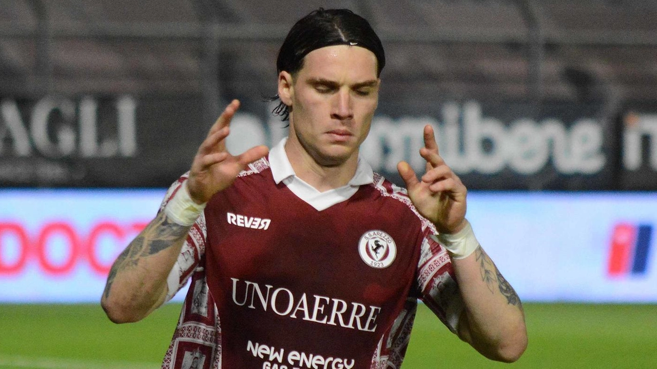 Emiliano Pattarello, 25 anni, attaccante dell’Arezzo Emiliano Pattarello, 25 anni, attaccante dell’Arezzo