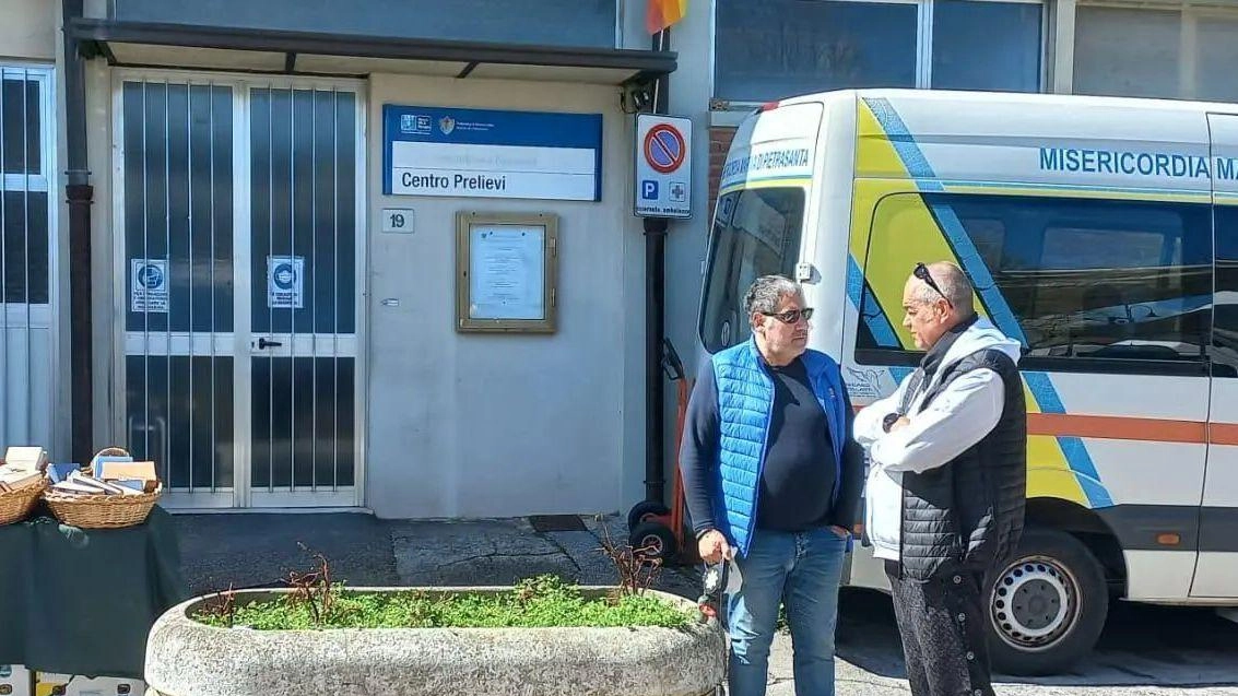 L’ingresso del centro prelievi alla sede della Misericordia di Tonfano, in piazza Villeparisis. Il servizio è ripartito a pieno ritmo nell’estate 2023 L’ingresso del centro prelievi alla sede della Misericordia di Tonfano, in piazza Villeparisis. Il servizio è ripartito a pieno ritmo nell’estate 2023