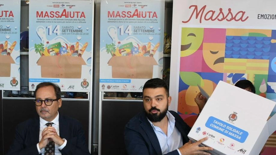 Il sindaco Francesco Persiani con l’assessore al Sociale Francesco Mangiaracina Il sindaco Francesco Persiani con l’assessore al Sociale Francesco Mangiaracina