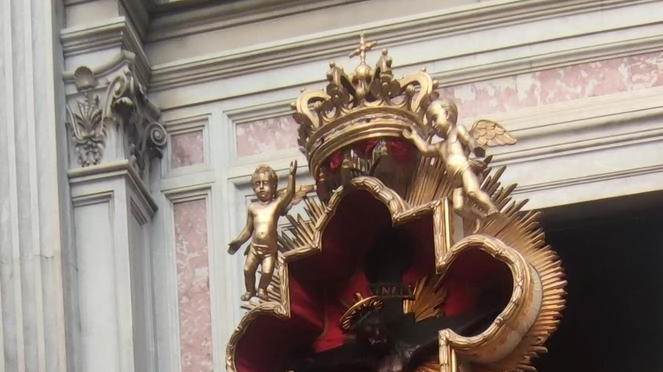 La processione a Pontremoli La processione a Pontremoli