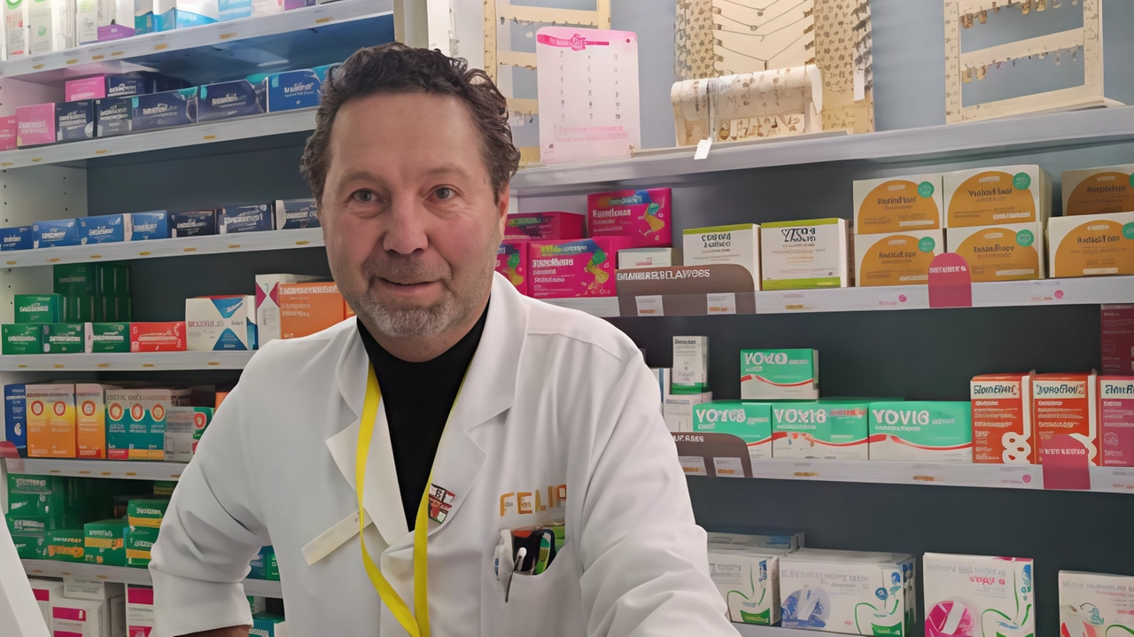 La storica farmacia Piegaia di Porcari si trasferisce per offrire maggiori spazi e comodità ai clienti. Il Comune si prepara ad accogliere una terza farmacia nel territorio. La storica farmacia Piegaia di Porcari si trasferisce per offrire maggiori spazi e comodità ai clienti. Il Comune si prepara ad accogliere una terza farmacia nel territorio.