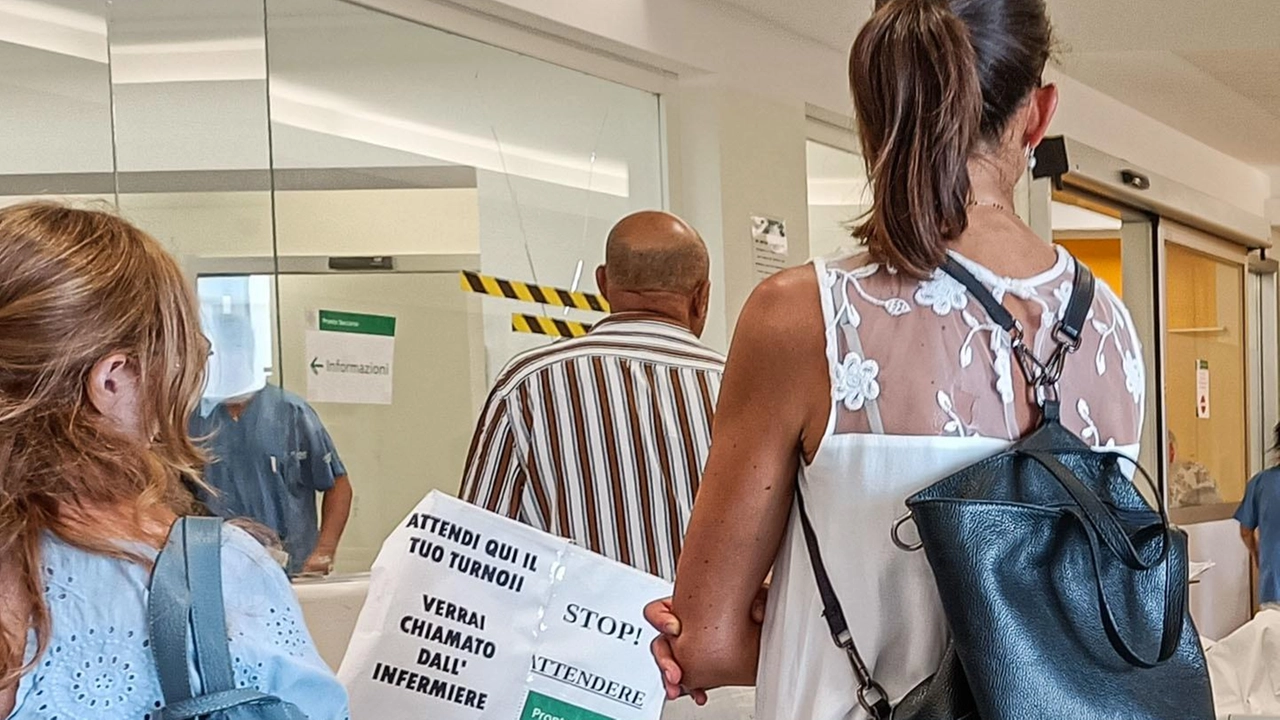 Il servizio è attivo a Pescia ogni mercoledì, dalle 9 alle 13, mentre a Quarrata è attivo ogni secondo martedì del mese, dalle 8 alle 12 L’obiettivo è di sensibilizzare. il personale in servizio per allargare la formazione Il servizio è attivo a Pescia ogni mercoledì, dalle 9 alle 13, mentre a Quarrata è attivo ogni secondo martedì del mese, dalle 8 alle 12 L’obiettivo è di sensibilizzare. il personale in servizio per allargare la formazione