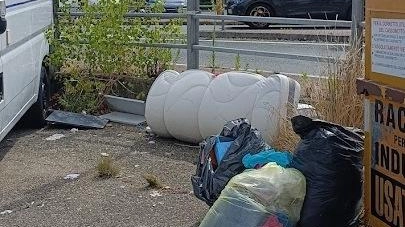 Un’immagine della situazione nel piazzale del Termo Un’immagine della situazione nel piazzale del Termo