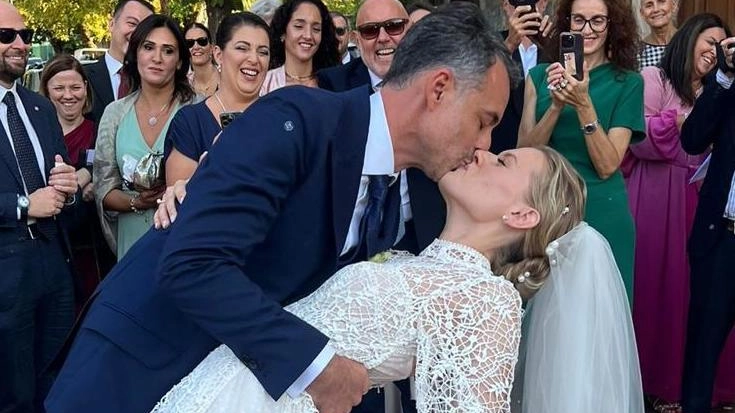 Il maestro Bocelli che ha intonato l’Ave Maria di Schubert è stato il regalo sicuramente più bello per quello che... Il maestro Bocelli che ha intonato l’Ave Maria di Schubert è stato il regalo sicuramente più bello per quello che...