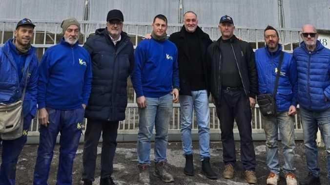 Lo staff della «Karpman», azienda nata nel 2010 e capeggiata dall’ingegner Emilio Carpentieri (al centro in giacca scura e jeans chiari) Lo staff della «Karpman», azienda nata nel 2010 e capeggiata dall’ingegner Emilio Carpentieri (al centro in giacca scura e jeans chiari)