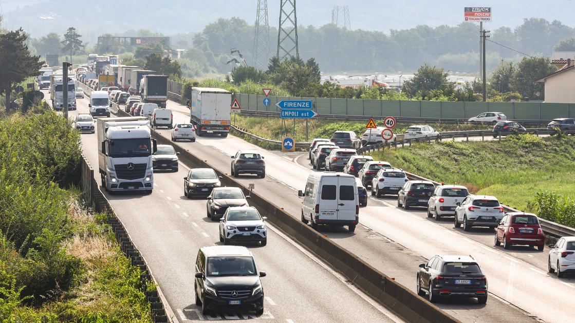 Tamponamento a catena, incidente a Navacchio. Lunghe code in FiPiLI