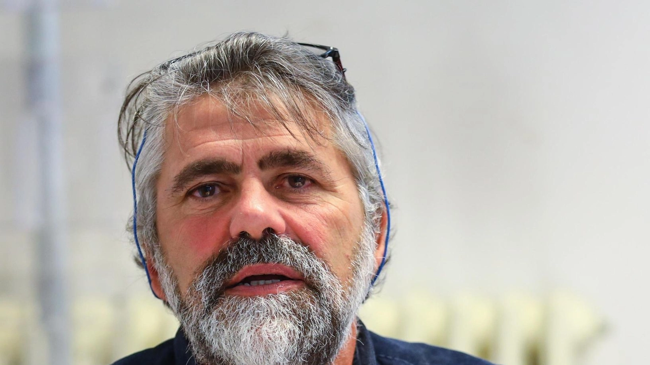 "Il sindaco e la giunta si sono impegnati ad avviare un confronto con la cittadinanza per valorizzare il parco Amboise".... "Il sindaco e la giunta si sono impegnati ad avviare un confronto con la cittadinanza per valorizzare il parco Amboise"....
