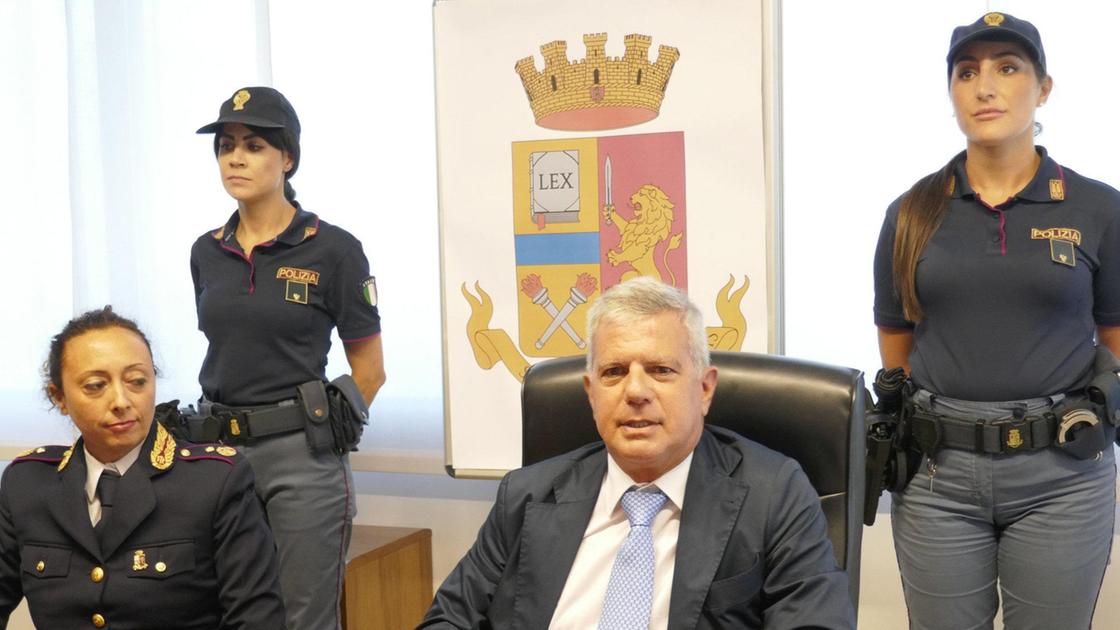 https://www.lanazione.it/image-service/view/acePublic/alias/contentid/MDhlMGU1YTEtNzc5MC00/0/basile-e-il-nuovo-questore-una-sfida-impegnativa.jpeg?f=16:9&w=1200&h=630