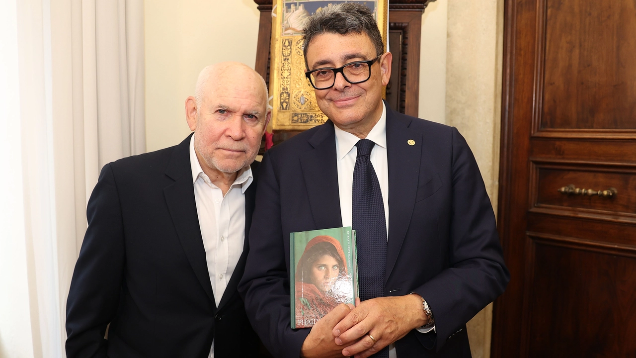 laurea ad honorem in ’Antropologia e linguaggi dell’immagine’ a Steve McCurry, il maestro della fotografia contemporanea (Foto Dipietro)