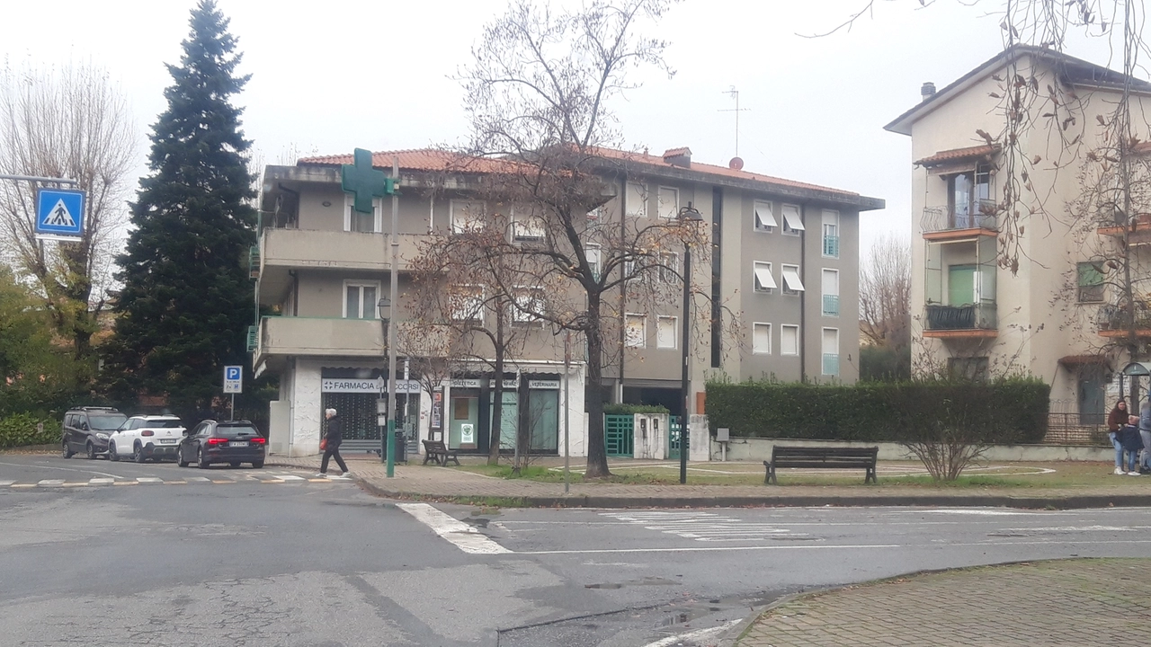 La farmacia di piazza “Sandro Pertini“ finita al centro del caso La farmacia di piazza “Sandro Pertini“ finita al centro del caso