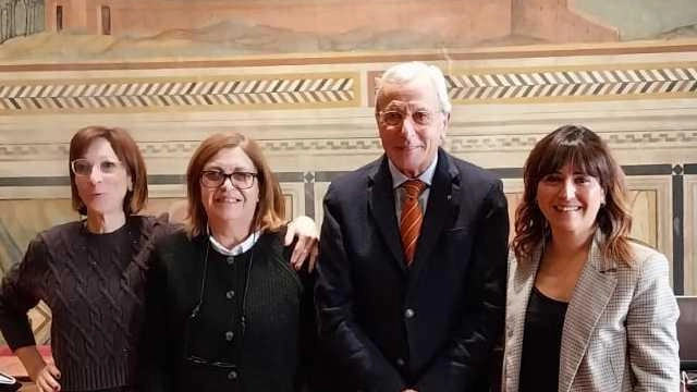 Manola Guazzini, Francesca Bruni, Paolo Vallini e Veronica Bagni annunciano che i gruppi di opposizione diserteranno la seduta sul bilancio 2025 Manola Guazzini, Francesca Bruni, Paolo Vallini e Veronica Bagni annunciano che i gruppi di opposizione diserteranno la seduta sul bilancio 2025
