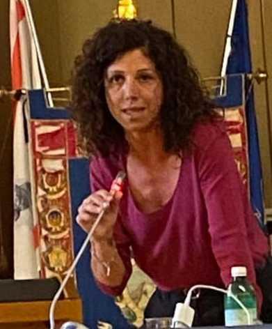 https://www.lanazione.it/image-service/view/acePublic/alias/contentid/MDk1OTVlMDAtMDUxMS00/0/affondo-del-partito-democratico-non-ci-sono-progetti-chiari-per-il-futuro-della-comunita.jpeg