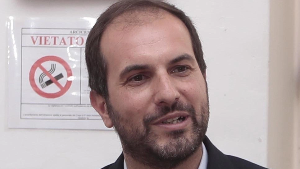 Marco Sarracino, deputato e membro della segreteria Dem, commissario dell’Unione comunale Pd di Siena; in alto il segertario regionale Emiliano Fossi Marco Sarracino, deputato e membro della segreteria Dem, commissario dell’Unione comunale Pd di Siena; in alto il segertario regionale Emiliano Fossi