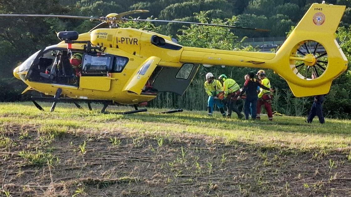 un altro infortunio sul lavoro operaio ferito alla mano da Lanazione.it un altro infortunio sul lavoro operaio ferito alla mano