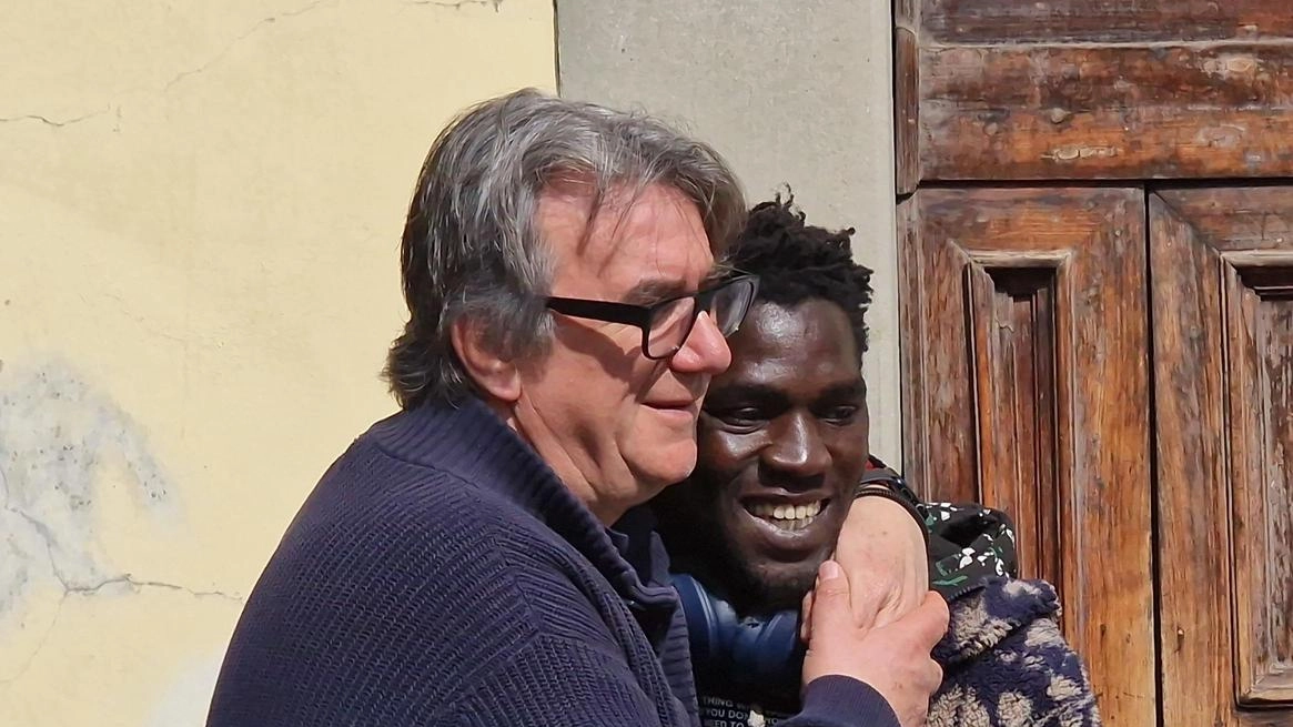 Da Vicofaro arriva un messaggio forte e chiaro, firmato da Don Massimo Biancalani e dalla comunità che da anni porta... Da Vicofaro arriva un messaggio forte e chiaro, firmato da Don Massimo Biancalani e dalla comunità che da anni porta...