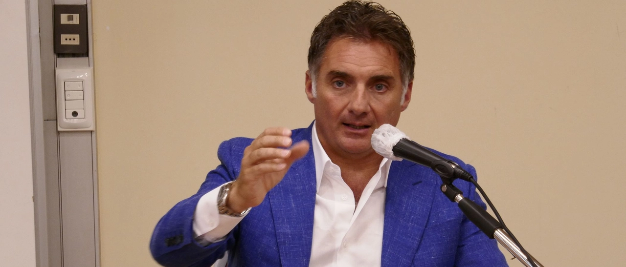 Ac Prato, Forza Italia: “Le forze politiche facciano fronte comune per evitare il tracollo”