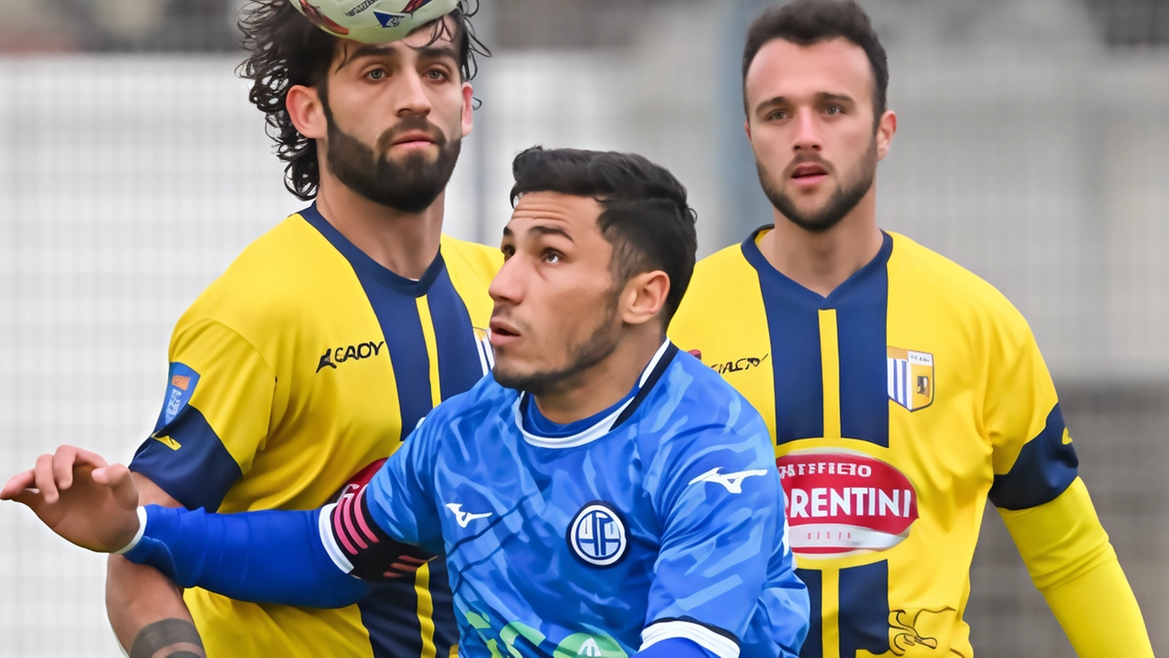 Un momento della combattuta partita tra Foligno e San Donato Tavarnelle Un momento della combattuta partita tra Foligno e San Donato Tavarnelle