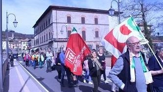 Un momento di una precedente edizione della ’Passeggiata per la Pace’ organizzata a Santa Fiora Un momento di una precedente edizione della ’Passeggiata per la Pace’ organizzata a Santa Fiora