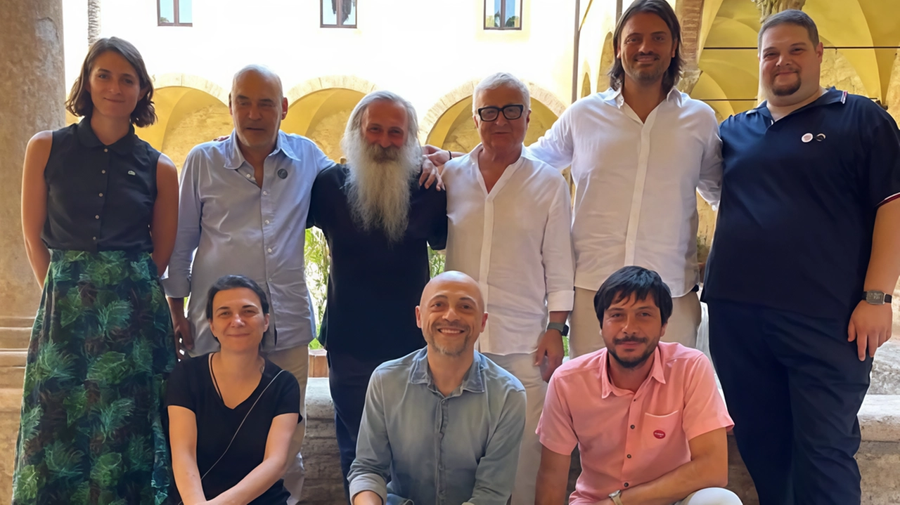 L’assessore Tozzi (in alto a destra): «Abbiamo scelto un luogo carico di significato. per ascoltarci e costuire insieme un progetto autentico»