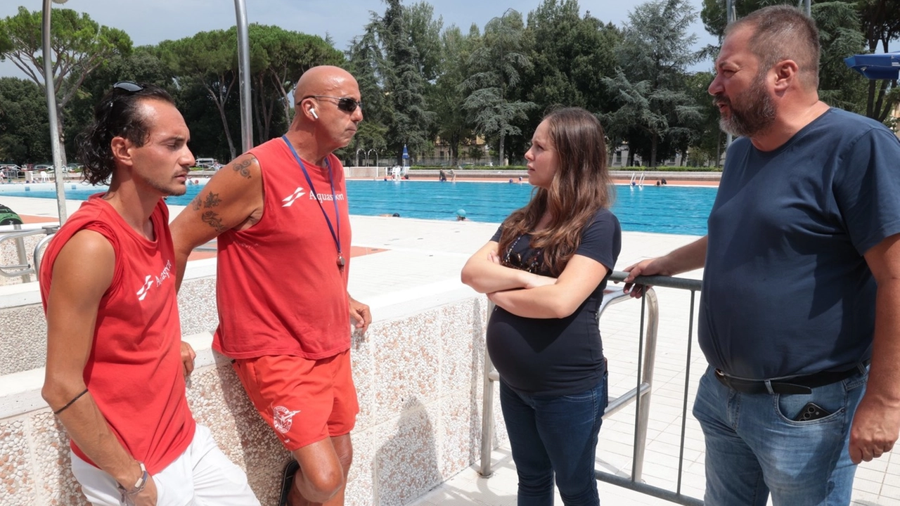 Il sopralluogo dell’assessora Letizia Perini con il presidente del Q2 Michele Pierguidi Il sopralluogo dell’assessora Letizia Perini con il presidente del Q2 Michele Pierguidi