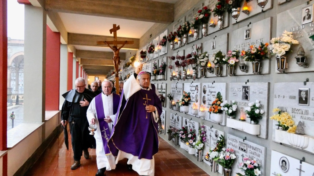Prato, le celebrazioni per Ognissanti e la festa dei defunti