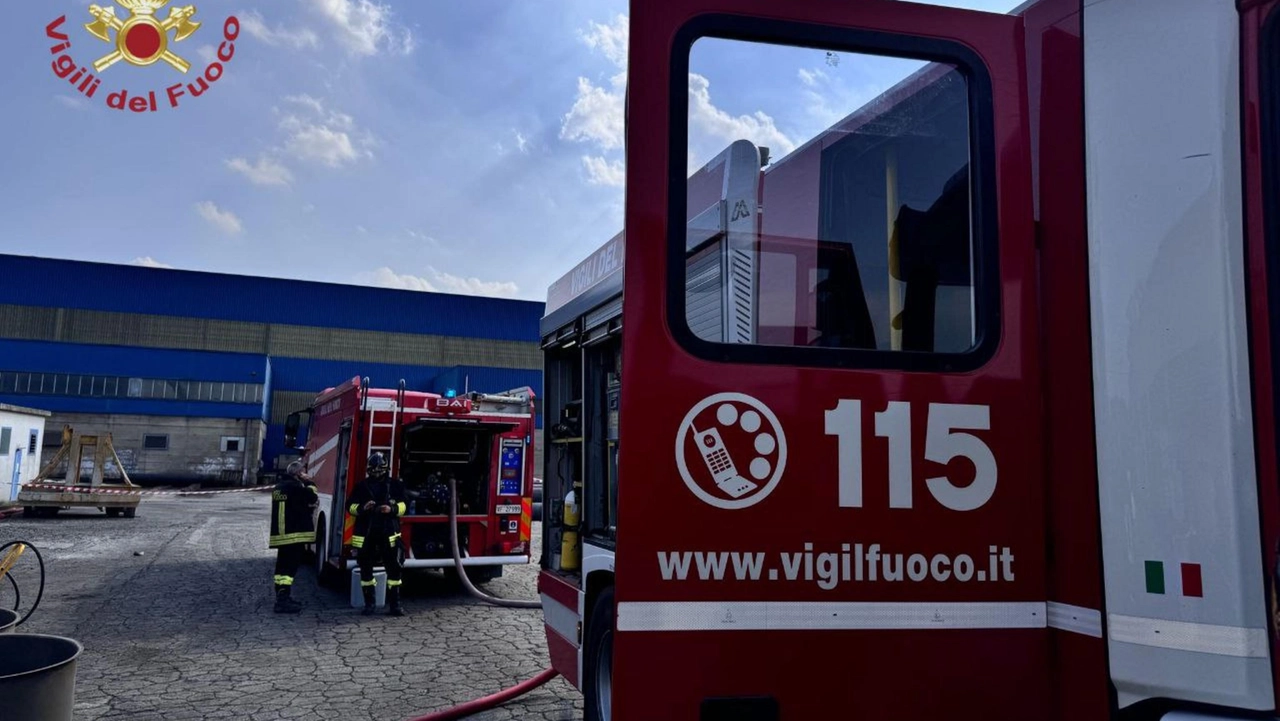 Sono intervenuti i vigili del fuoco (foto d'archivio) Sono intervenuti i vigili del fuoco (foto d'archivio)
