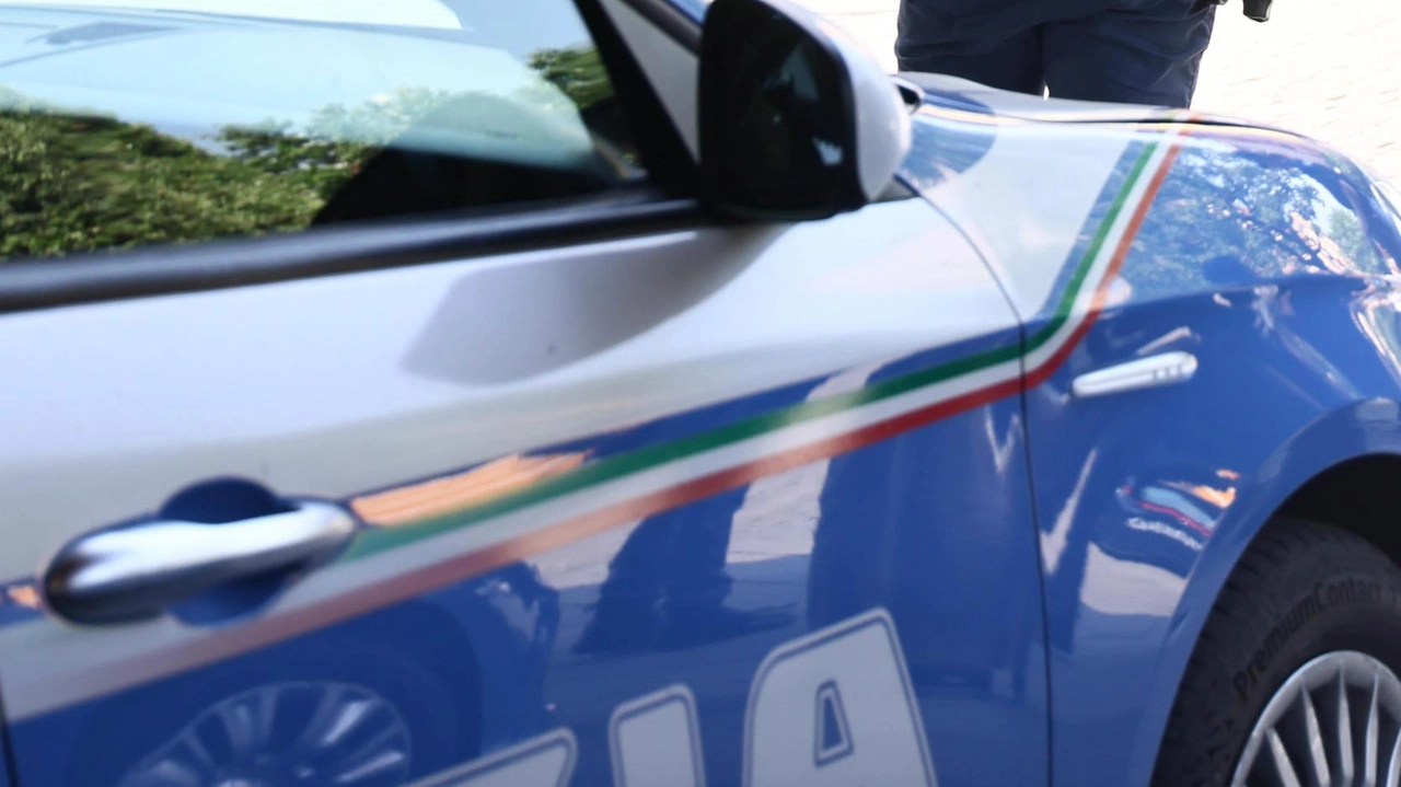 Una pattuglia della polizia Una pattuglia della polizia