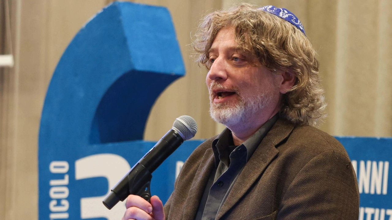 Enrico Fink, presidente della Comunità ebraica di Firenze e Siena, è intervenuto sull’iniziativa di Cravos Enrico Fink, presidente della Comunità ebraica di Firenze e Siena, è intervenuto sull’iniziativa di Cravos