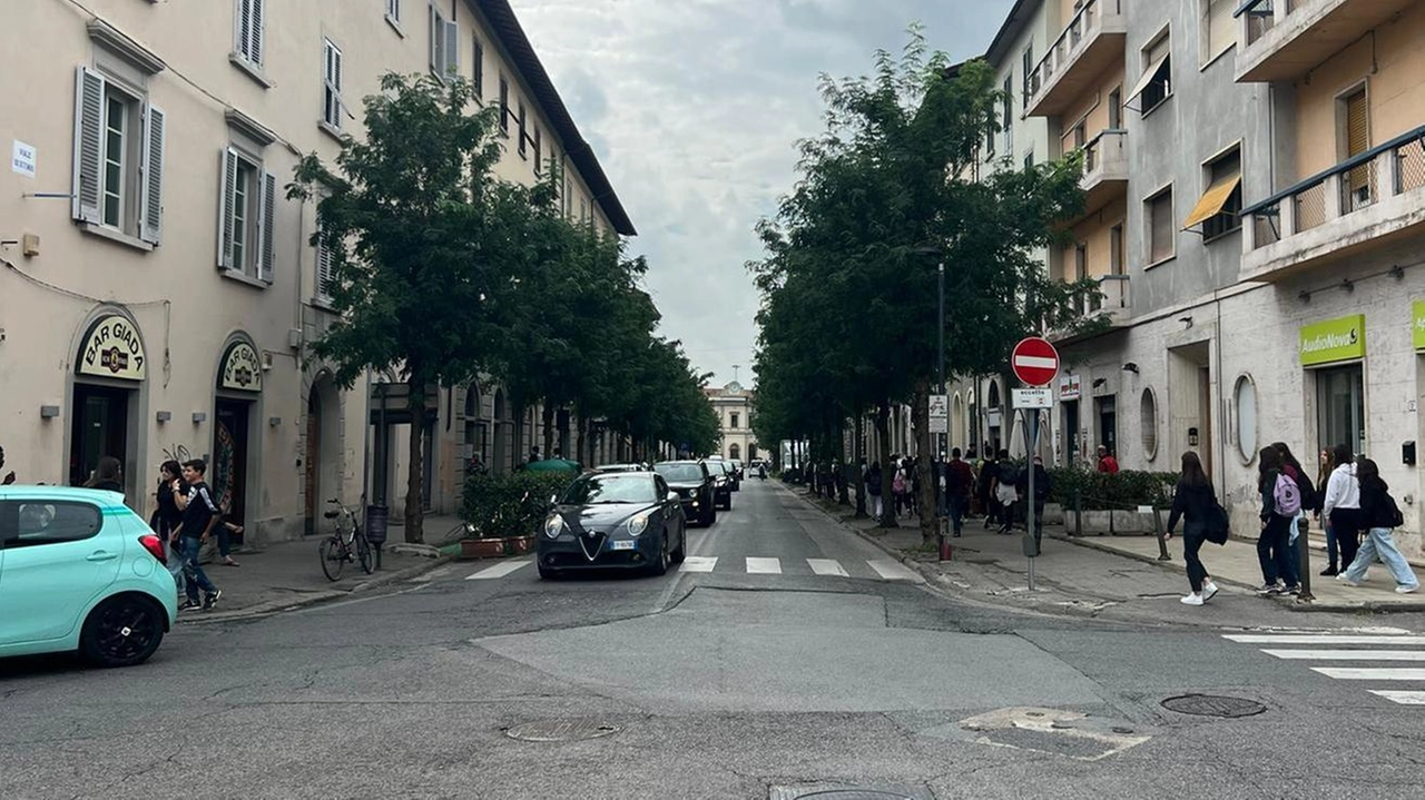 Importanti modifiche all’orizzonte nell’ambito dei lavori legati alla realizzazione della Ciclovia del Sole. Ad illustrare il programma ai residenti l’assessore Cialdi e i tecnici. Nuovo look anche per largo Treviso. Importanti modifiche all’orizzonte nell’ambito dei lavori legati alla realizzazione della Ciclovia del Sole. Ad illustrare il programma ai residenti l’assessore Cialdi e i tecnici. Nuovo look anche per largo Treviso.