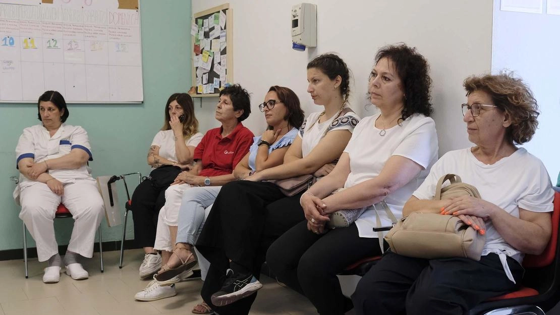 Incontro tra l’azienda sanitaria e il gruppo La Villa che gestisce il centro per malati psichiatrici ad Aulla Incontro tra l’azienda sanitaria e il gruppo La Villa che gestisce il centro per malati psichiatrici ad Aulla